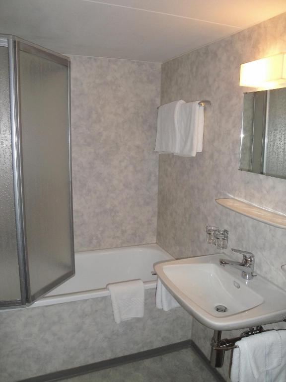 Landgasthof Grossteil Giswil Kamer foto